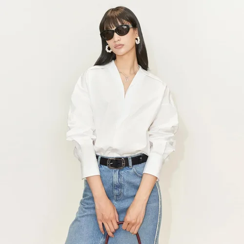 Vista 187 de Cinturón de cuero clásico con hebilla de metal para mujer con vestido de jeans
