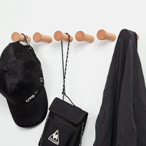 Vista 3 de HomeDo Paquete de 8 ganchos de pared de madera para sombreros, ganchos de madera para colgar en la pared, organizador individual decorativo