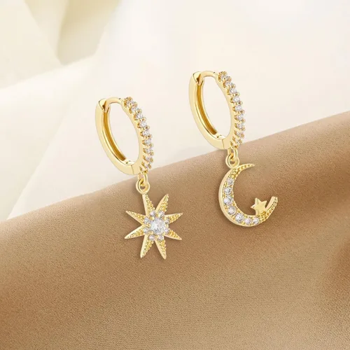 Vista 20 de Gold Huggie Hoop Earrings Crystal Green Drop Earrings