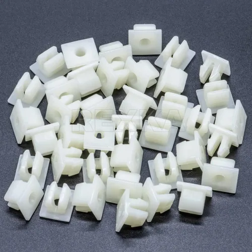 Vista 2 de Rexka 40 unids Soporte de parachoques delantero Splash Shield debajo de la cubierta Nylon Tuerca Ojal M5.5 Tornillo 90189-06193 para Toyota Lexus 40