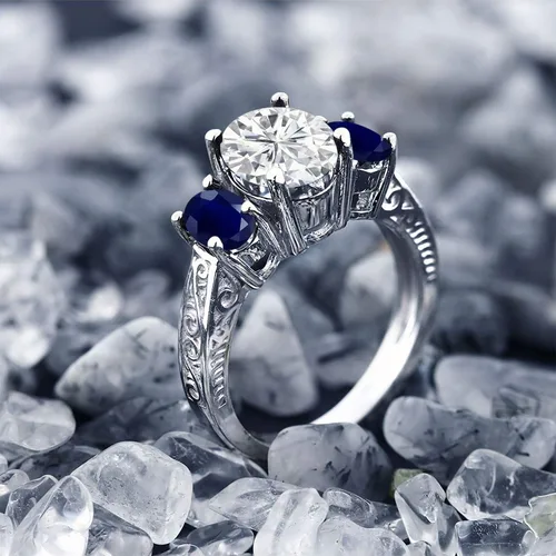 Vista 4 de Anillo de plata de ley 925 con moissanita creada en color blanco de piedra de gema King y zafiro azul para mujer (3.21 quilates), disponible