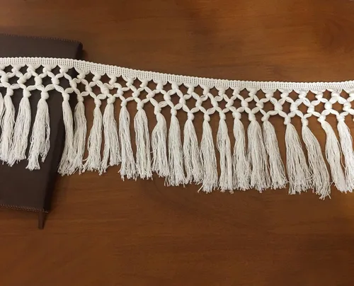 Vista 2 de FQTANJU Borla de algodón de 3 yardas de 5.5 in de ancho, borla de algodón, cinta bohemia de macramé para accesorios de costura, manualidades y Beige
