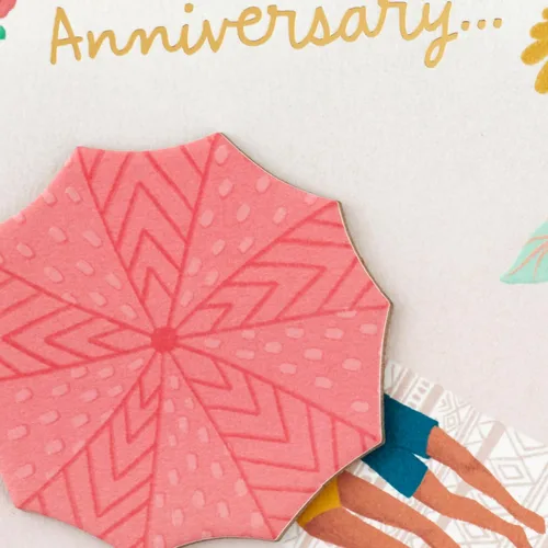 Vista 5 de Tarjeta de aniversario Hallmark para esposo, esposa, novio, novia (Juntos) Couple Under Umbrella Artwork, Gold Foil Accents, Card Measures 5.8 X