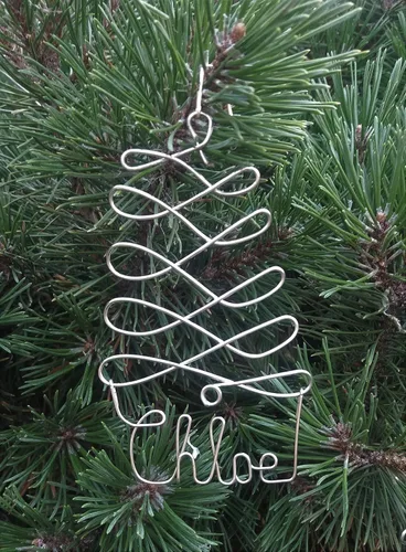 Vista 8 de Adornos de Navidad personalizados, árbol plateado, dorado o rojo con cualquier nombre, etiqueta de nombre de regalo, adorno de nombre personalizado