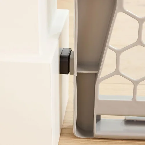 Vista 7 de Regalo Easy Fit - Puerta de plástico ajustable extra ancha para bebé, 1 unidad (paquete de 1)