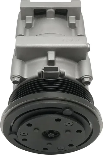 Vista 2 de RYC Compresor de aire acondicionado automotriz y embrague de A/C EG157