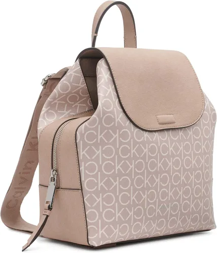 Vista 2 de Calvin Klein Mochila novedosa Millie para mujer, Logotipo de querubíncabra
