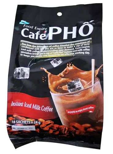 Vista 2 de Cafe Pho Mezcla de café instantáneo vietnamita 3 en 1, café helado con leche, Cafe Sua Da, paquetes de café de una sola porción, bolsa de 18 sobres