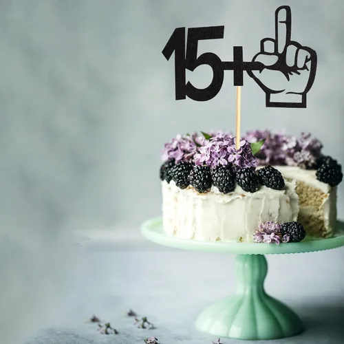 Vista 5 de Decoración para tartas con purpurina negra con dedo medio 15+1, decoraciones para fiesta de cumpleaños de 16 años, suministros divertidos
