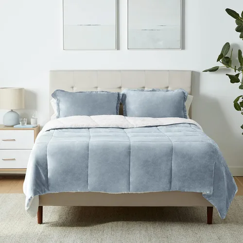 Vista 27 de Amazon Basics - Juego de ropa de cama de 3 piezas, Micromink Sherpa, ultrasuave, edredón cálido para todas las estaciones, tamaño Full/Queen, negro