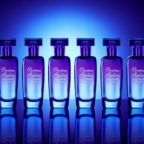 Vista 7 de Christina Aguilera Moonlight Bloom, Perfume para mujer, Eau de Parfum en aerosol, 0.5 onzas líquidas