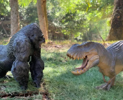 Vista 3 de Gemini&Genius Gorilla Toys Tyrannosaurus Rex Dinosaur World Toys Stand Up con mandíbula movible, figura de acción de gorila de regalo para niños