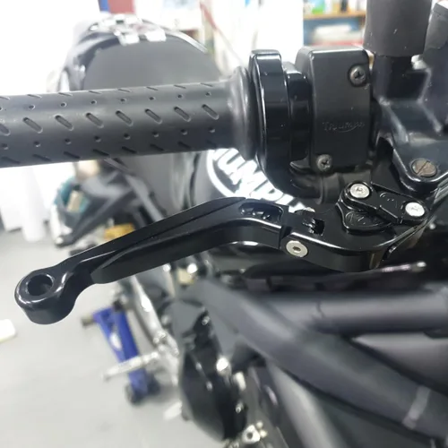 Vista 9 de Palanca de freno plegable retráctil Palanca de embrague para Yamaha Fazer FZ-1 FZ-8 FZ-6 FZ-6R FZS600, aleación de aluminio CNC fabricada (negro)