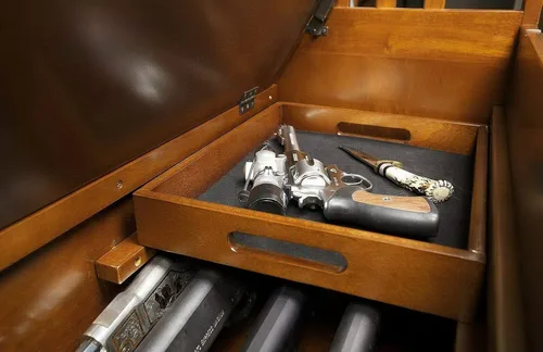 Vista 4 de Banco largo de almacenamiento de armas, atractivo gabinete multifuncional con cerradura, compartimento oculto para rifle de pistola y escopeta