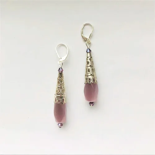 Vista 3 de Aretes largos de fibra de vidrio de plata de ley para mujer, cuentas de lila, cristales morados iridiscentes