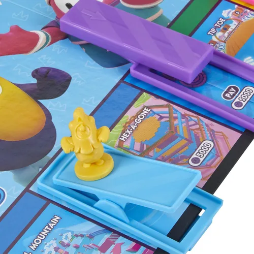 Vista 9 de Monopoly Fall Guys Ultimate Knockout Edition Juego de mesa para jugadores de 8 años en adelante, Dodge Interactive Obstáculos, incluye Troquel