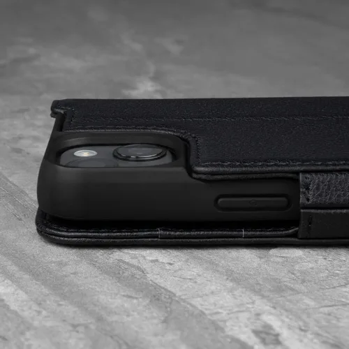 Vista 5 de TORRO Funda compatible con iPhone 13 – Funda de cuero premium tipo cartera con soporte y ranuras para tarjetas (negro)