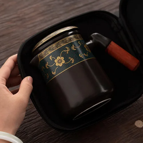 Vista 5 de fanquare Juego de té de gongfu negro, juego de té chino de Kung Fu con ribete dorado, juego de té de porcelana con bolsa portátil