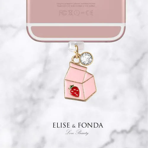 Vista 3 de ELISE & FONDA CP195 Puerto de carga USB Anti Polvo Plug Little Strawberry Milk Colgante Teléfono Charm para iPhone 11/XS MAX/XR/X/8 Plus/7/6S/8/SE