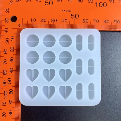 Vista 5 de Molde de relleno de resina de silicona con forma de corazón para colada de llavero colgante
