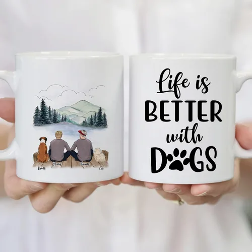 Vista 3 de Taza Personalizada de Gossby para Perros - La vida es mejor con perros (2 hombres - 2 perros) - Taza de perro personalizable para papás de perros
