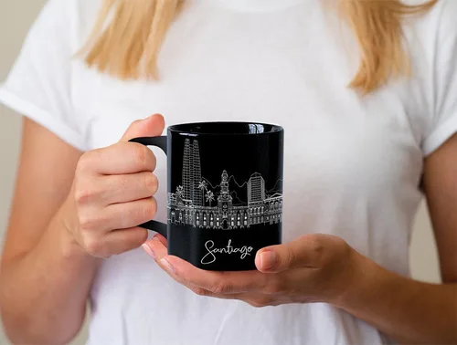 Vista 4 de TJ Originals - Taza de café Santiago Chile, regalo de taza de café de recuerdo de viaje turístico, taza de cerámica negra Skyline de 11 oz, taza