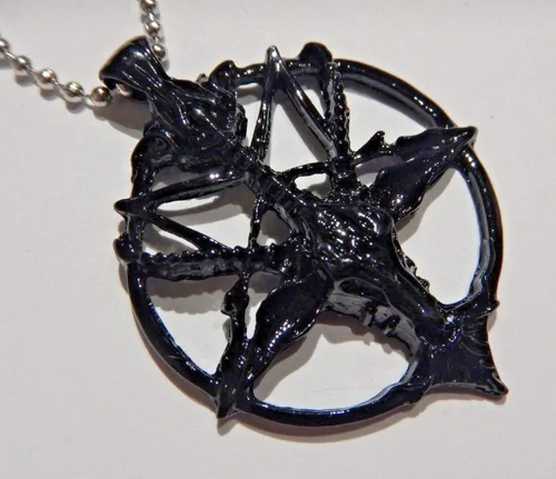 Vista 4 de Collar de cadena con colgante de pentagrama invertido y baphomet negro Satanás Lucifer Satanás Oculto Gótico Pentáculo Cabeza de Cabra Cuernos