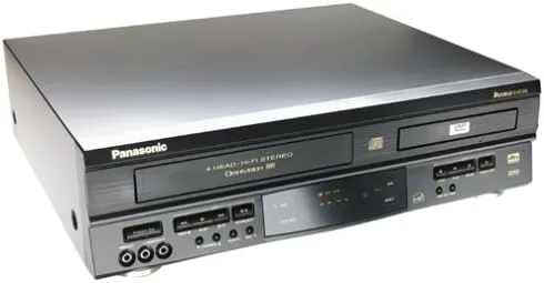 Vista 4 de Panasonic PV-D4742 DVD-VCR Combo, Negro