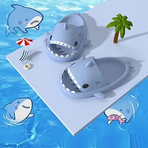 Vista 4 de rosyclo Pantuflas de tiburón en forma de nube, bonitas sandalias de tiburón para mujeres y hombres, sandalias de verano para niños y niñas, zapatos