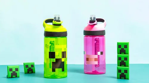 Vista 8 de Zak Designs Minecraft - Botella de agua para niños con popote y asa de transporte integrado, hecha de plástico, diseños de botellas de agua a prueba
