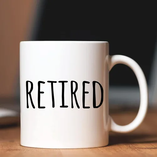 Vista 5 de Shqiueos Divertidos regalos de jubilación para mujeres y hombres, taza de feliz jubilado de 11 onzas, el mejor regalo de jubilación para mujeres