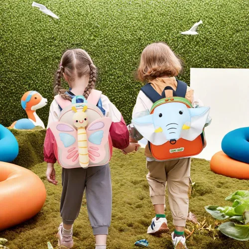 Vista 5 de CAMTOP Linda mochila para niños pequeños, diseño de dibujos animados en 3D, bolsas escolares de 1 a 3 años para guardería, bolsas de viaje, 3D