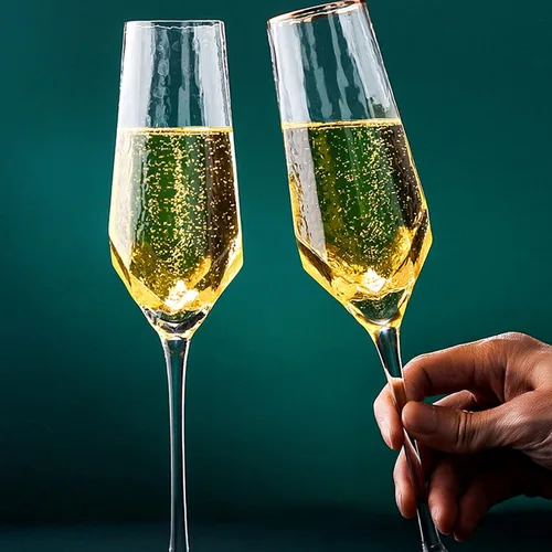 Vista 5 de Copas de champán de 10.1 fl oz para el hogar, copas de vino blanco de alta gama, juego de 6 copas de champán martilladas de lujo ligeras para bodas