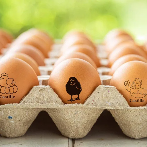Vista 2 de Sello de huevo personalizado, sello de huevo de pollo personalizado de madera, sello de cartón de huevo, sello de nombre de gallinero, Homesteading