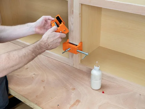 Vista 6 de Pinza ajustable para gabinete de poni