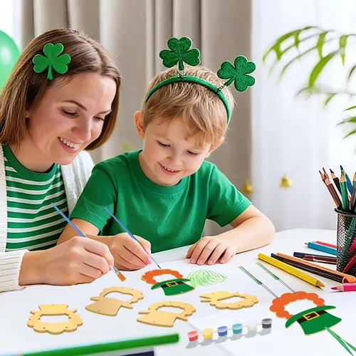 Vista 2 de Fennoral Paquete de 24 marcos de fotos de San Patricio para niños, kit de manualidades para el día de San Patricio, kit de manualidades de madera