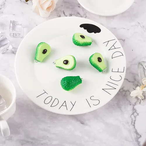 Vista 5 de Mega Pet 10 dijes colgantes de resina con diseño de aguacate verde, lindo adorno colgante de comida de imitación de 29 ~ 1.220 in para manualidades