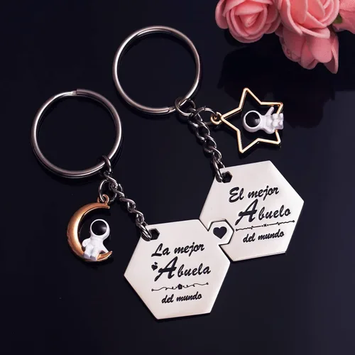 Vista 6 de LParkin 2 llaveros para abuelos acero inoxidable, regalo abuelo, regalos para abuelas, colgante con grabado, juego de llaveros regalos de Navidad