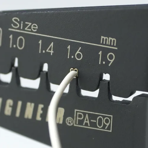 Vista 3 de Engineer PA-09 pinza de compresión para cables de micro conectores Crimp AWG #32 to #20 Wires to 100 Different Terminals & D-Sub Connectors