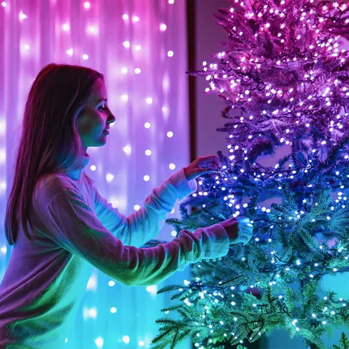Vista 3 de Twinkly Cadena de luces de Navidad controlada por aplicación, decoración de iluminación inteligente para el hogar para uso en interiores