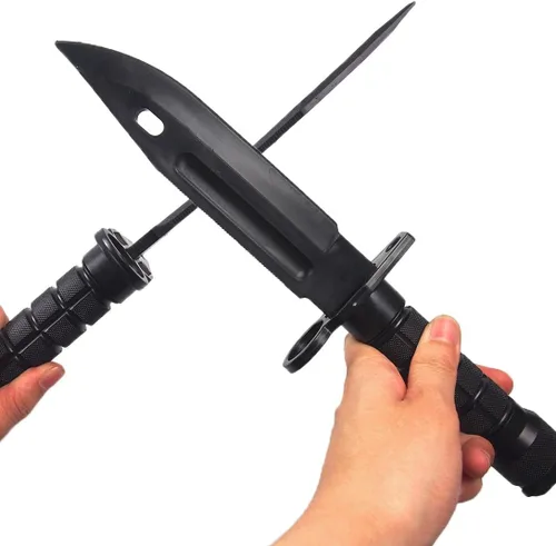 Vista 2 de Cuchillo bayoneta Toonol de plástico para entrenamiento táctico con vaina 1 pieza M9-negro