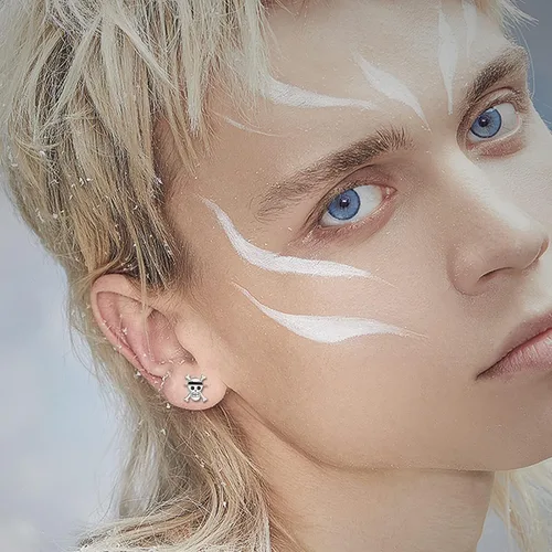 Vista 5 de POPLYKE Pendientes de anime de plata de ley 925 para mujer y hombre, Plata de ley, Plata de ley