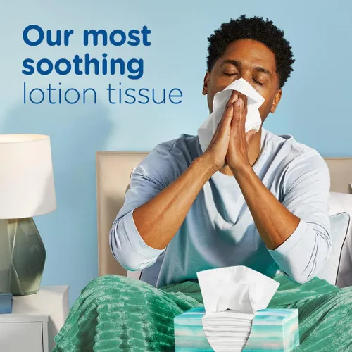 Vista 3 de Puffs Plus Loción Facial pañuelos, 3 cajas familiares, 124 pañuelos por caja