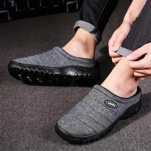 Vista 4 de UBFEN Pantuflas para hombre y mujer sin cordones para interiores y exteriores