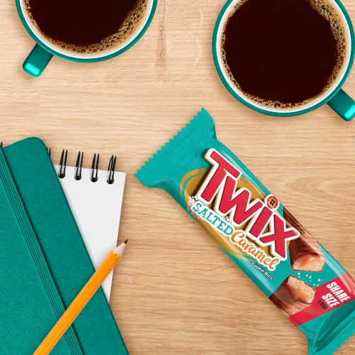 Vista 6 de Twix - Barras de caramelo salado de chocolate con galletas de caramelo para fiestas, caja a granel de chocolate con leche, caja a granel de 56.4