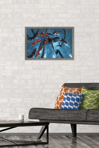 Vista 2 de Trends International Marvel Comics-Spider-Man, Doctor Octopus-Rain Cover Póster de pared, 14.725 x 22.375 pulgadas, versión enmarcada de madera