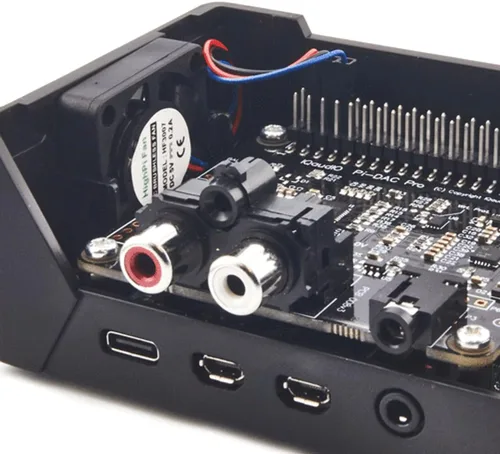 Vista 4 de Funda Pro con puerto universal para Raspberry Pi 4