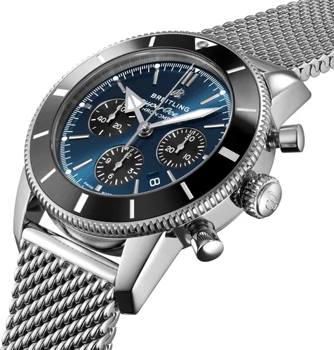Vista 2 de Breitling Superocean Heritage II B01 - Cronógrafo 1732in esfera azul con subesferas negras