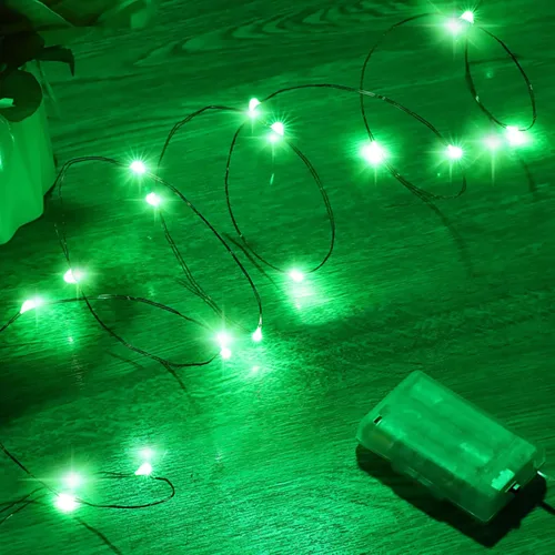 Vista 6 de Mikasol - Guirnalda de luces de pilas, 1 paquete de cadena de luces LED que funcionan con 3 pilas AAA, de alambre de cobre, luces para decoración