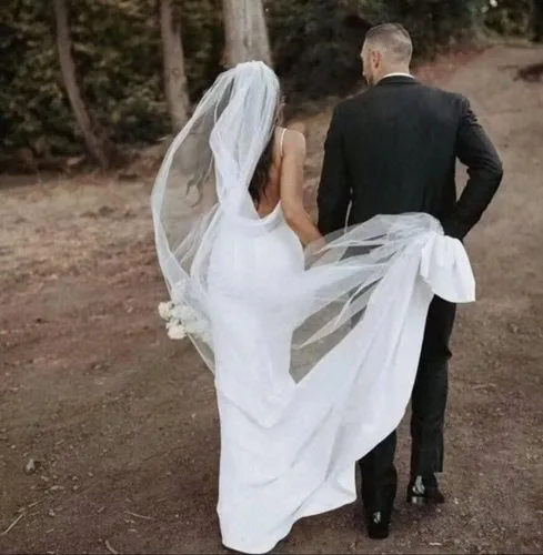 Vista 6 de Simple Beach Wedding Dresses Long A-Line Spaghetti Straps Bridal Gowns with Train V Neck Evening Gown for Bride